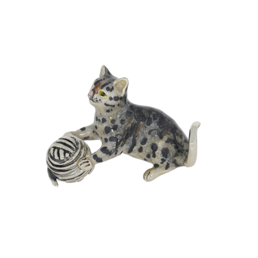 Saturno Sterling Silver and Enamel Cat playing with wool Ornament