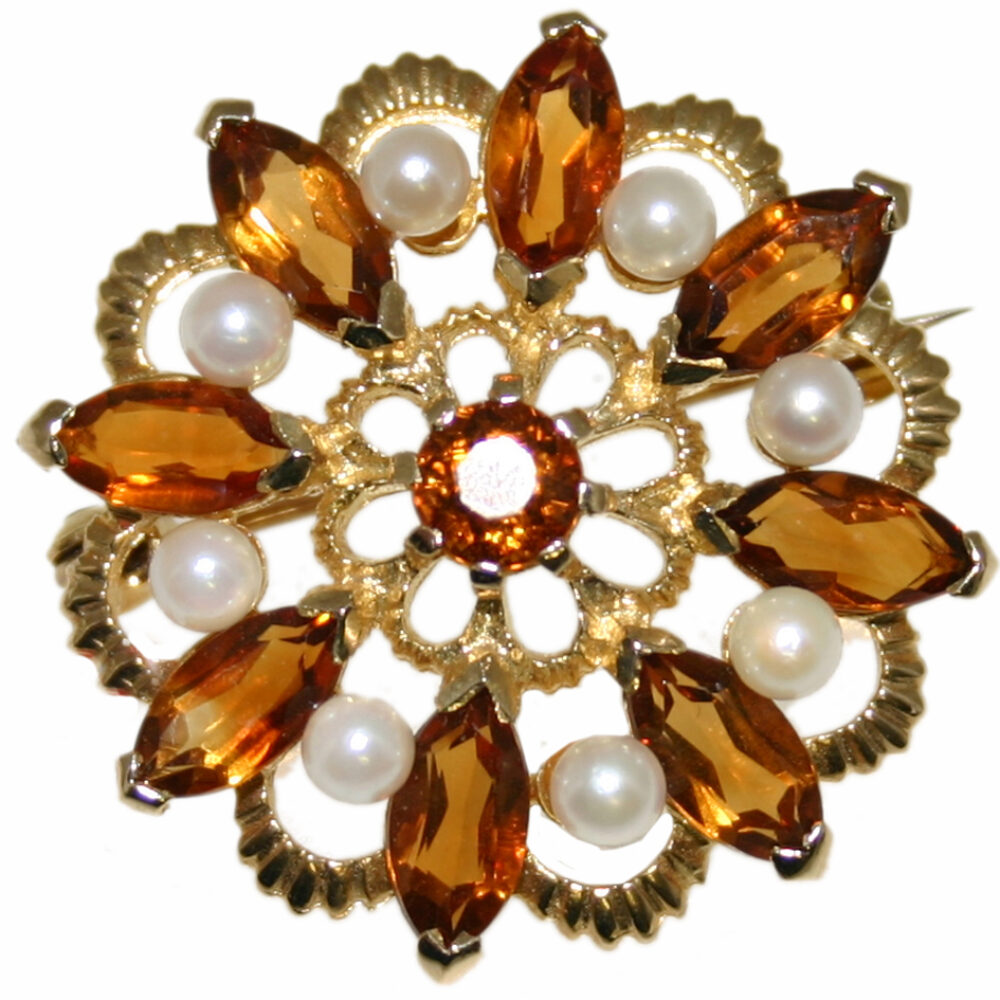 Citrine and cultured pearl round brooch 9ct gold mount