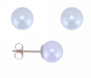 Cultured-pearl-stud-earring