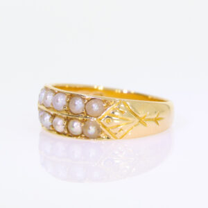 F166.4 Seed pearl and gold dress ring side