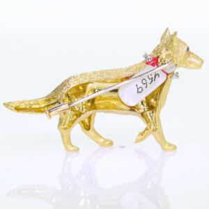 Y569 Alsation Dog brooch 18ct gold back