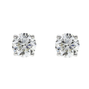 Diamond single stone earring 4 claw front