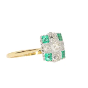 H129.4 Emerald and diamond cluster ring side