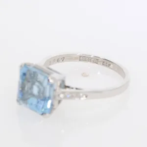 H169.4 Aquamarine single stone ring hallmarks