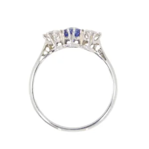 S111.4_Sapphire_and_diamond_three_stone_ring_top