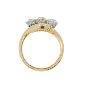 G38.4 Diamond three stone crossover ring top