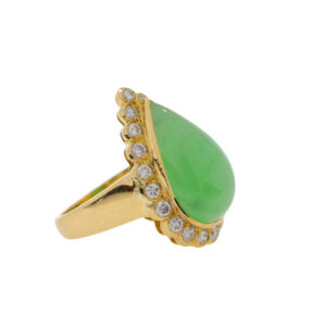 Q154.4 Jade and diamond pearshaped cluster ring side