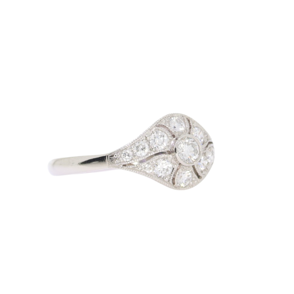 B59.4_Diamond_crossover_millegrain_cluster_ring_side