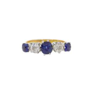 F113.4 Sapphire and diamond 5 stone grad ring
