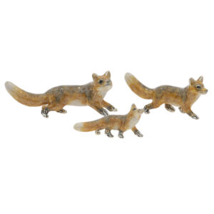 13004 Foxes tails up-brown