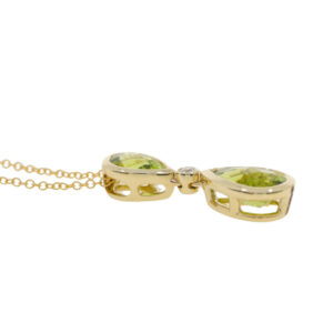 Q270.5 Peridot and diamond drop pendant side