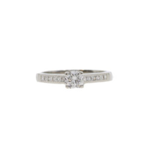 B18.4 Diamond single stone ring princess cut dimaond shoulders