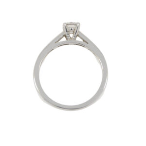 B18.4 Diamond single stone ring princess cut dimaond shoulders top