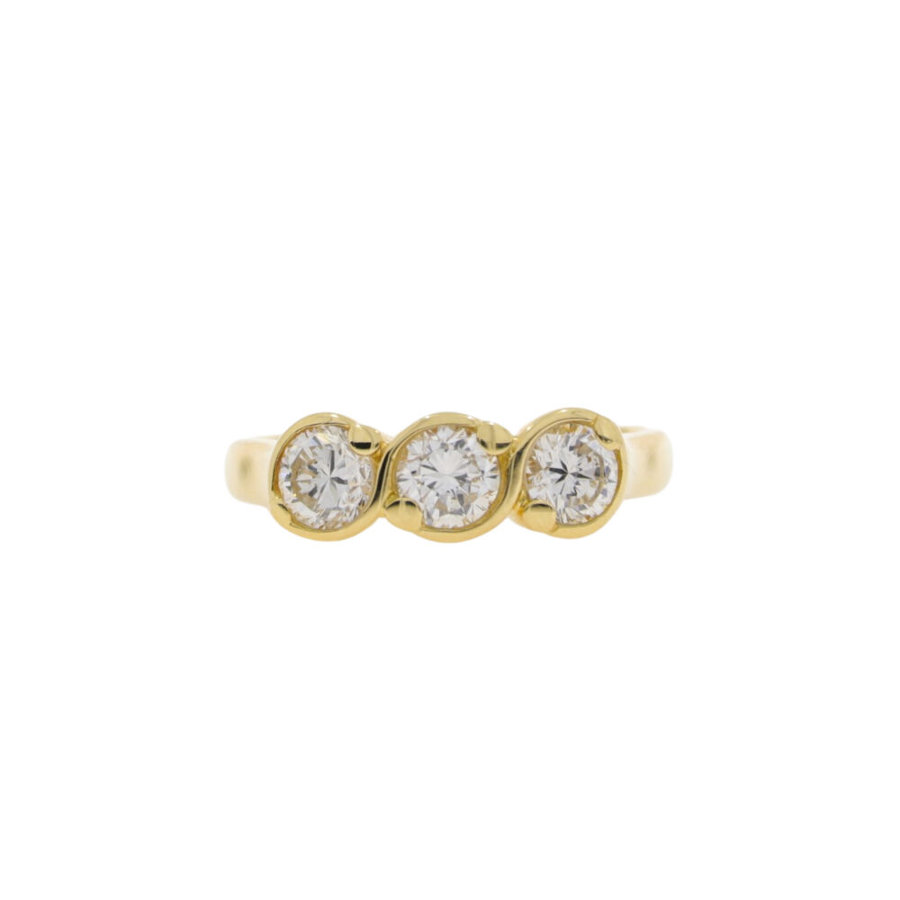 Diamond three stone ring 1.05cts, 18ct gold mount