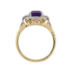 L173.4 Amethyst and diamond cluster ring top