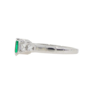 M130.4 Emerald and diamond ring end