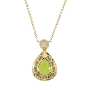 Q271.5 Peridot and diamond pearshaped cluster pendant back