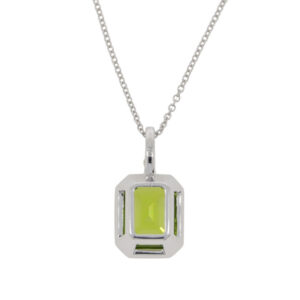 R271.5 Peridot emerald cut solitaire white gold pendant back