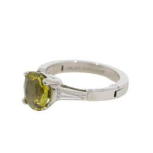U173.4 Chrysoberyl single stone ring side 2